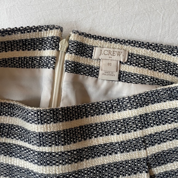 J.Crew Factory 00 gray Stripe Mini Skirt - Picture 4 of 4